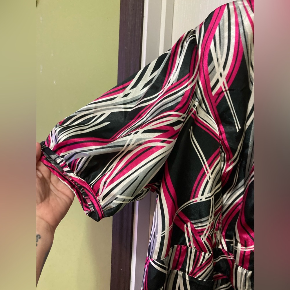 Plus size cute blouse - Picture 3 of 4